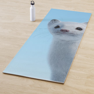 Arctic Weasel Charm Yogamatte