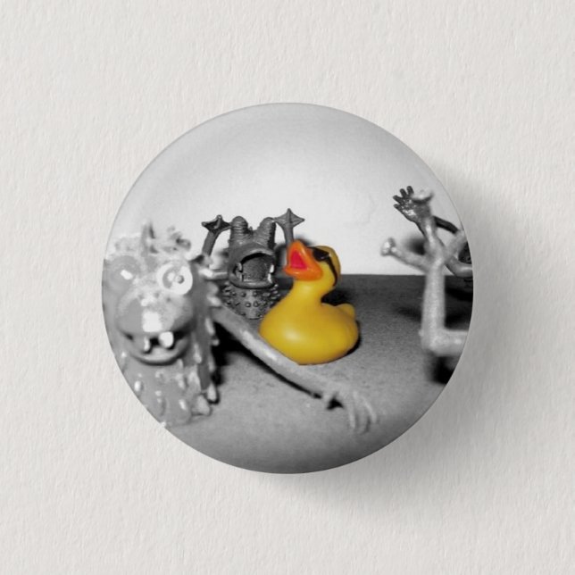 "Arg! Monster!" Gummienten-Knopf (klein) Button (Vorderseite)