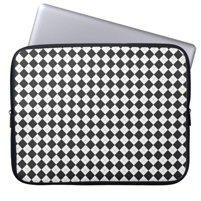Argyle plaid. Scottish pattern in white and black  Laptopschutzhülle (Vorderseite)