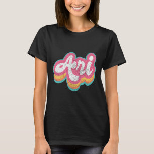 Ari Vorname Mädchen Vintage 70er 80er Personalisie T-Shirt