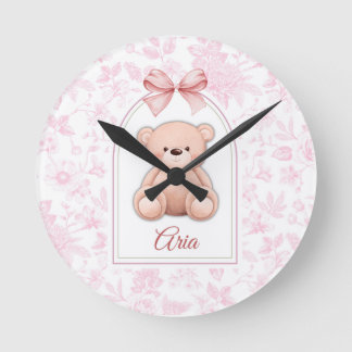 Aria | Benutzerdefiniertes rosa Teddy-Bär-Kinderzi Runde Wanduhr