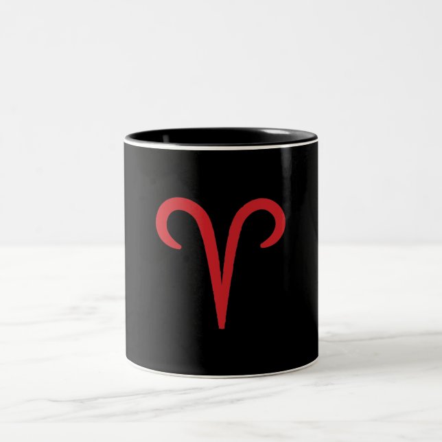 ARIES Die rote Astrologie Zodiac Feuerzeichen Zweifarbige Tasse (Mittel)