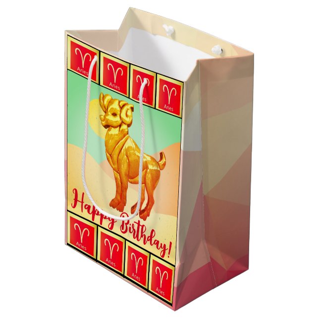 Aries - Happy Birthday Medium Gift Bag Mittlere Geschenktüte (Vorderseite Schrägansicht)