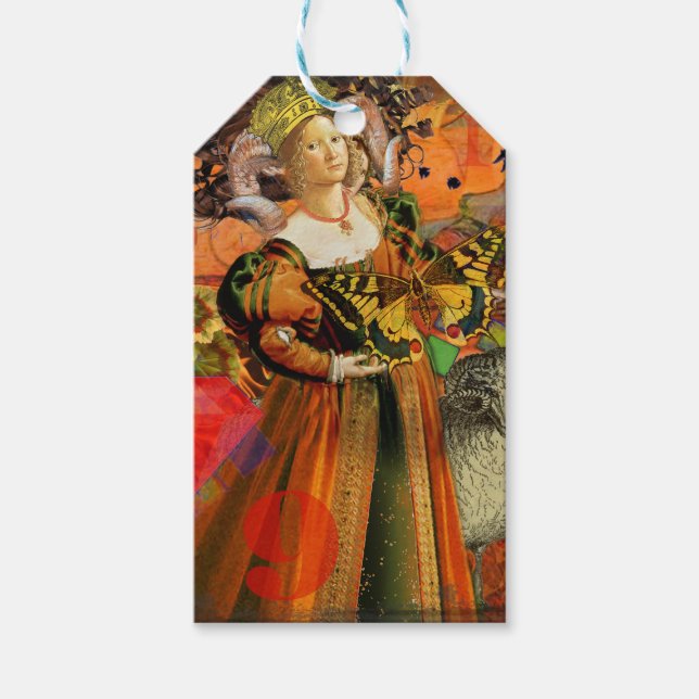 Aries Orange Women: Gothic Ram Antique Art Collage Geschenkanhänger (Vorderseite)
