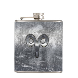 Aries Zodiac Symbol in Grunge Distressed Style Flachmann