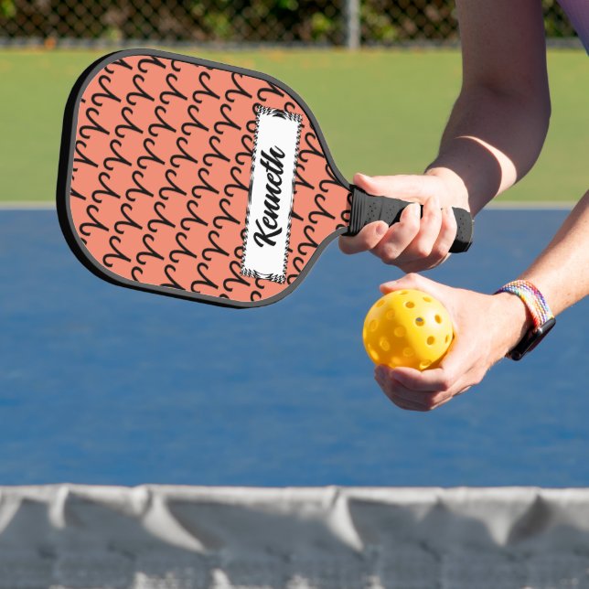 Aries Zodiac Symbol Standard von Kenneth Yoncich Pickleball Schläger (InSitu)