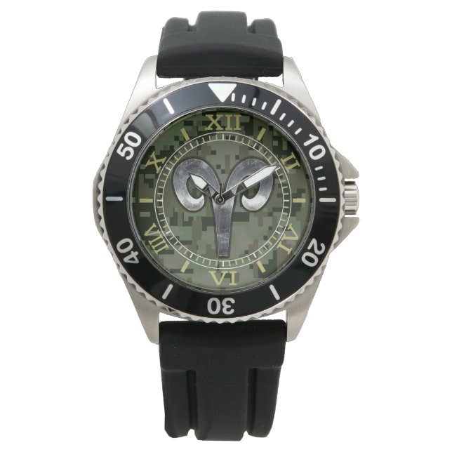 Aries Zodiac Symbol Woodland Camouflage Dial Armbanduhr (Vorderseite)
