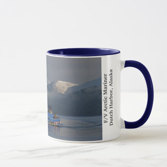 Arktischer Seemann, Krabben-Boot im Tasse (Rechts)