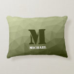 Armatur grünes geometrisches Maschenmuster Monogra Dekokissen<br><div class="desc">Monogram Personalize mit Ihrem benutzerdefinierten Initial und Namen. Army grüne Gefälle geometrische Maschenmuster dreiecke ombre. Dreieck geometrische Masche mit dunkelgrauem Ober-Farbverlauf,  militärisch,  Armee,  Muster,  ombre,  Mesh,  Dreiecke,  Geometrie,  Gefälle,  cool,  Dreieck,  Grün</div>