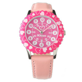 Armbanduhr mit kurzem und rosa Mädchen