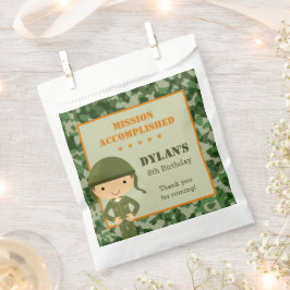 Armeegatsche - Soldat der militärischen Camouflage Geschenktütchen