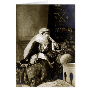 Armenische Frauen-traditionelles Kleid, circa