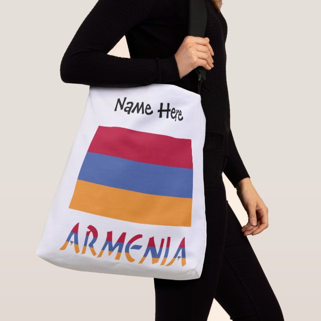 Armenische und armenische Flagge mit Ihrem Namen Tragetaschen Mit Langen Trägern (Von Nahem)