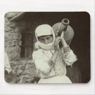 Armenisches Landmädchen, Eriwan Mousepad