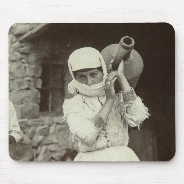 Armenisches Landmädchen, Eriwan Mousepad (Vorne)