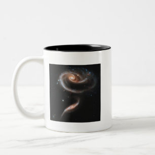 Arp 273 für Lefties. Zweifarbige Tasse