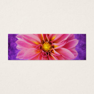 Arrière - plan peint rose et pourpre de dahlia en