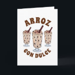 Arroz con Dulce Puerto Rico Coconut Rice Pudding Karte<br><div class="desc">Das Design zeigt eine originelle Illustration von leckerem arroz con dulce, einem puerto-ricanischen Reis, der aus Perlreis besteht, der mit Kokosmilch, Kokoscreme, verdampfter Milch, Gewürzen und Rum-getränkten Rosinen gesimmt wird. Diese süße Leckerei ist besonders in Puerto Rico während der Ferienzeit beliebt und kann auch in Ländern wie Kolumbien und Venezuela...</div>