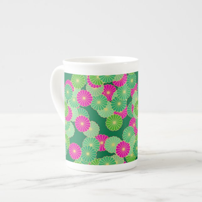 Art Deco Blume Muster - Grüntöne, Fuchsia Prozellantasse (Vorderseite Links)
