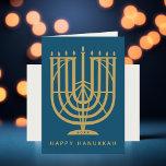 Art Deco Hanukkiah Menorah Happy Hanukkah Feiertagskarte<br><div class="desc">Wunschfreunde und Familie "Happy Hanukkah" mit diesem Deko inspiriert hanukkiah,  mit bearbeitbaren Farben sowohl der Menorah und der Hintergrund. Foto optional innen.</div>