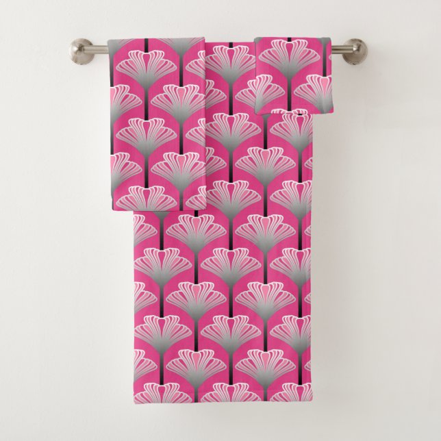 Art Deco Lily, Fuchsia Pink und Silver Grau Badhandtuch Set (Insitu)