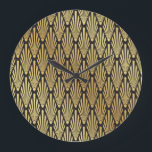 Art Deco Palms: Schwarzes Gold. Große Wanduhr<br><div class="desc">Nahtlos schwarz und gold Art Deco Palmenblattmuster Hintergrund Art Deco Palmenblattmuster in Schwarz und Gold. Stilvolle und elegante Dekoration für verschiedene Zwecke. Art-Déco-Blätter in Schwarz und Gold für eine aufwändige Touch. Deko, Muster, abstrakt, Hintergrund, Illustration, Textur, Dekoration, Dekoration, Vintag, Gold, Blatt, Retro, schwarz, nahtlos, geometrisch, Luxus, Einladung, Feder, Stoff, Verzierung...</div>