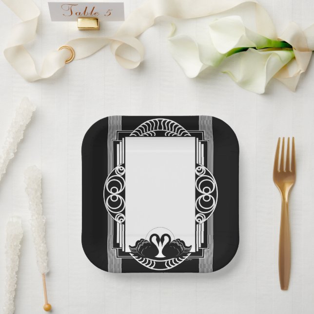Art Deco Parisian Black and White Swans Pappteller (Hochzeit)