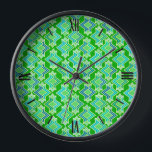 Art Deco Tapete Muster, Jade Green Wanduhr<br><div class="desc">geometrisch gestaltete Tapeten im Art Déco-Stil in türkisfarbenen,  blauen und blassgrünen Tönen auf tiefem,  hellgrünen Hintergrund</div>