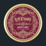 Art Deco Wedding Liebe & Dank Gold Burgundy Gefall Magnet<br><div class="desc">Entwerfen Sie Ihre eigene Art-Déco-Stil, Großes Gatsby-inspiriertes Design mit abstrakten geometrischen Ornamenten und goldfarbenen Mustern mit bordeauxfarbenem Hintergrund. Ein elegantes, elegantes, geschlechtsneutrales Ganzjahresdesign, das sich perfekt für anspruchsvolle Paare eignet, die etwas Anderes gewollt haben als die üblichen femininen, blumigen, pastellfarbenen Hochzeitszeitung-Suiten. Auch für die Retro-Liebhaber, die die jazz-inspirierte Kunstwelt der...</div>