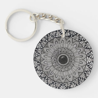 art mandala monochrome sur porte-clés en acrylique