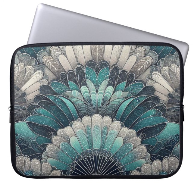 Art Nouveau Blue und Silver Fans Laptopschutzhülle (Vorderseite)