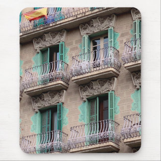 Art Nouveau Windows - Barcelona, Spanien Mousepad