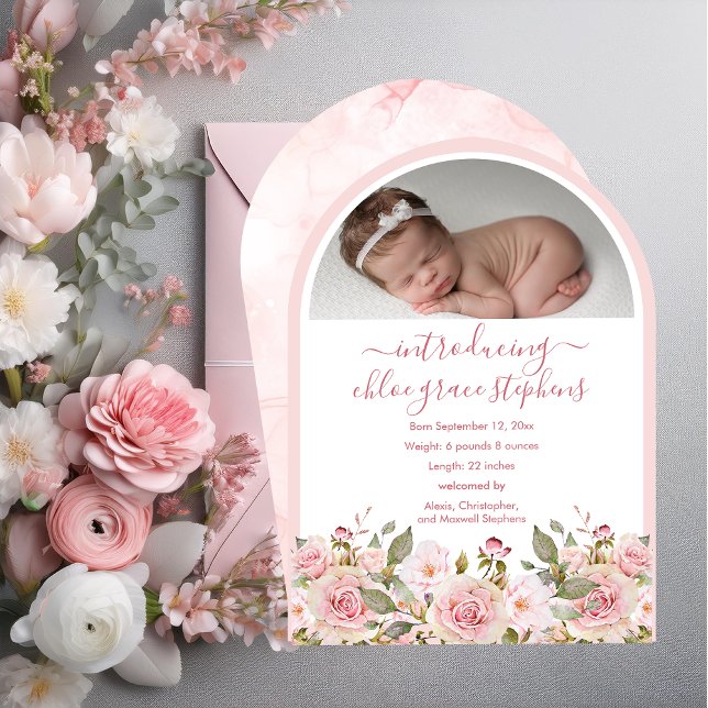 Arted Foto Pink Floral Girl Geburtsankündigung Einladung (Elegant Unique Arched Photo Pink Rose Floral Girl Birth Announcement)