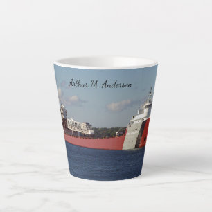 Arthur M. Anderson, tasse latte