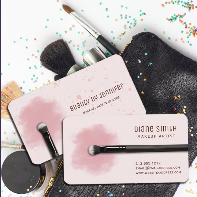 Artiste maquillage moderne Carte de visite avec pi (Modern Makeup Artist Business Card with Brush #simplepinkbusinesscard #zazzlemade #makeupartist)