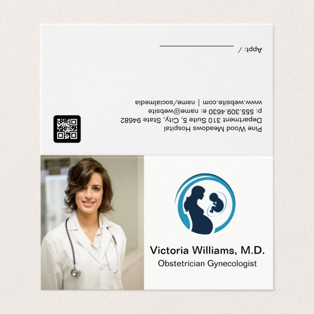 Arzt lächelt | Logo des Obstetrician Gynecologin Visitenkarten (Außenseite Aufgefaltet)