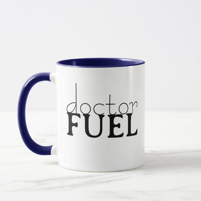 Ärztin Fuel Funny Mug, Gebrauchtwagen Geschenk Tasse (Links)