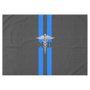 Ärztliche Ärztin MD Caduceus an blauen Streifen Tischdecke