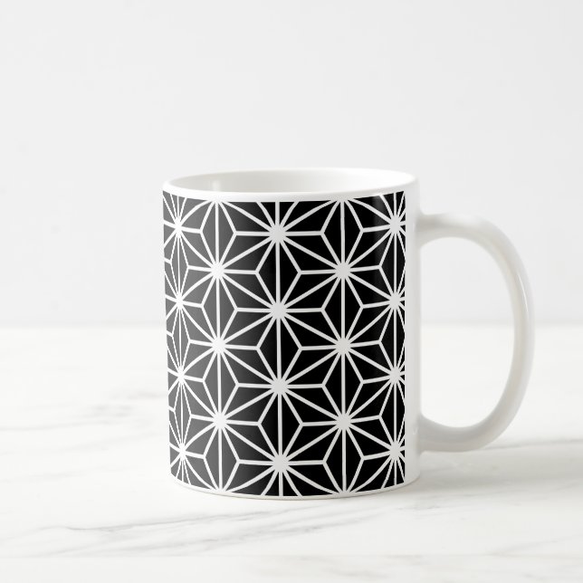 Asanoha Style - Weiß auf Schwarz Kaffeetasse (Rechts)