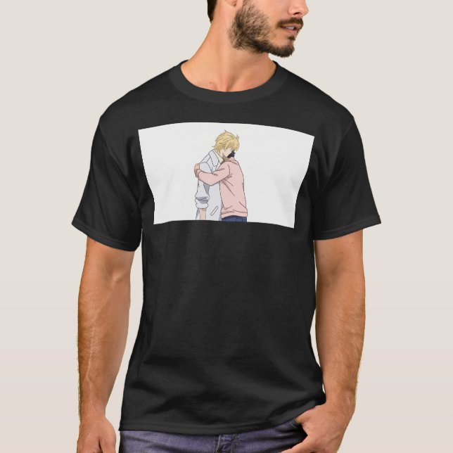 Ash und Eiji hugging T-Shirt (Vorderseite)