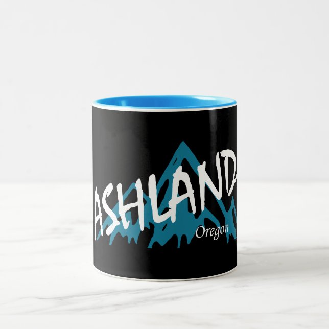 Ashland Oregon Mountains Zweifarbige Tasse (Mittel)