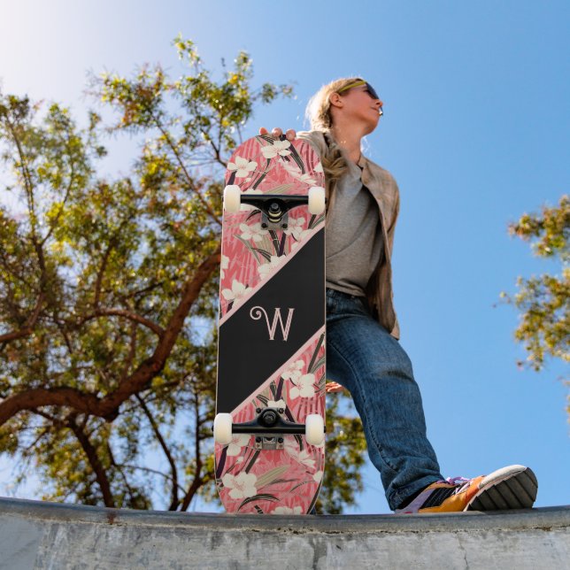 Asian Floral Pink Peach White Chinoiserie Monogram Skateboard (Außenbereich 1)