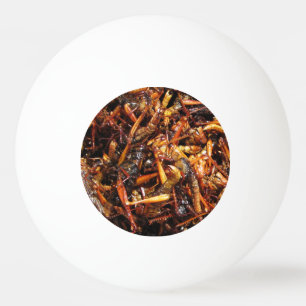 Asiatische Küche mit frittiertem Grasshopper (Takk Tischtennisball