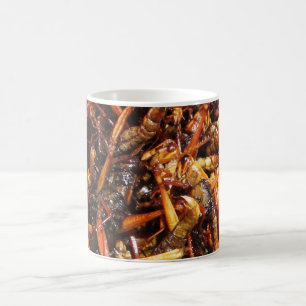 Asiatische Küche mit frittiertem Grasshopper (Takk Verwandlungstasse