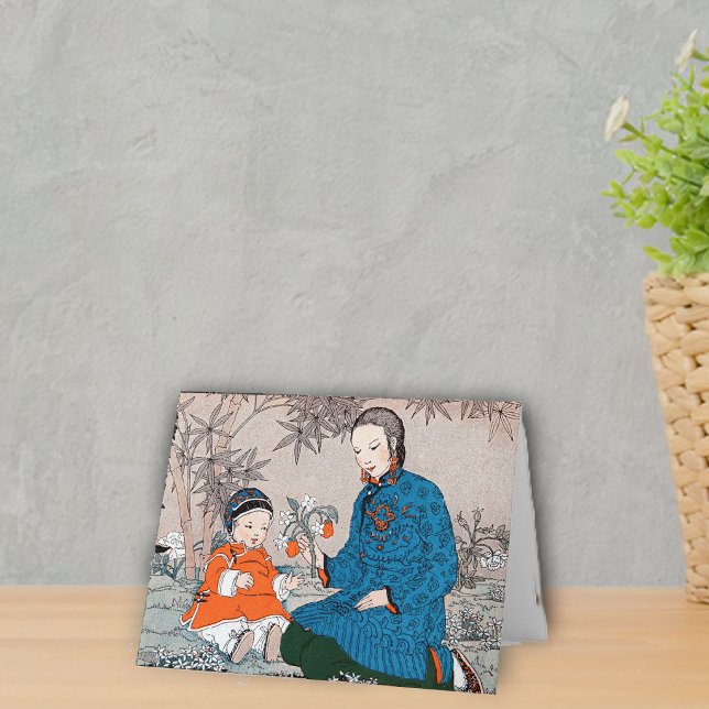 Asiatische Mutter-Kind-Tageskarte Karte (Asian mother with  baby in traditional Chinese clothes sharing flowers on notecards.)