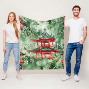 Asiatische Pagode in Verdant Landscape (14) Fleecedecke