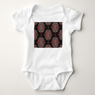Asiatische Paisley-Elemente, boho Vintage Muster. Baby Strampler