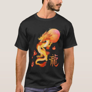 Asiatischer Drache und sonnenorientalischer Orange T-Shirt