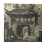 Asiatischer Kaisertempel in Schwarz und Weiß Fliese<br><div class="desc">Die Besucher versammeln sich vor diesem asiatisch-imperialen Tempel,  bereit zum Eintreten. Der atemberaubende Druck wird in Schwarz und Weiß gedruckt und verleiht dem Ganzen einen uralten Look,  der die Zeit,  die es darstellt,  nachahmt. Lege das heute an deine Wand und genieße es!</div>