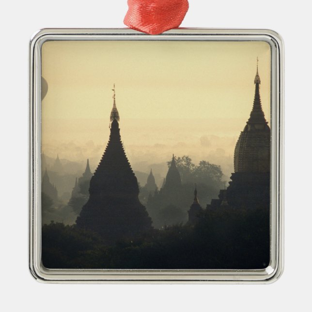Asien, Birma (Myanmar), Heiße Luft (Bagan) Silbernes Ornament (Vorne)